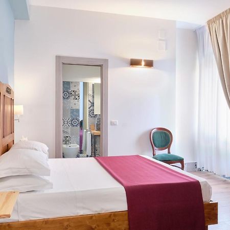 La Via Del Porto Charme Rooms Агрополи Екстериор снимка